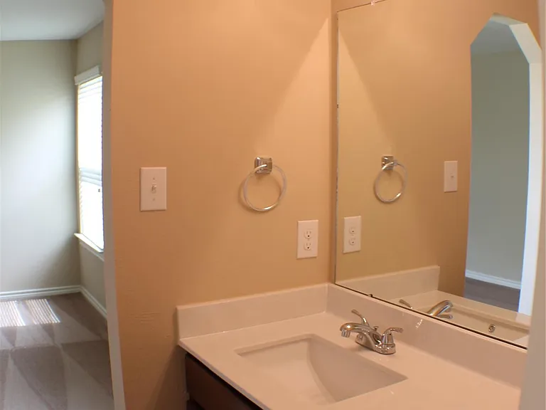 12711 Rampart St — Photo 16