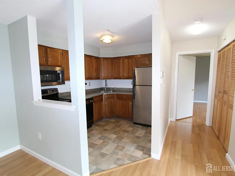 1112 Aspen Dr — Photo 7