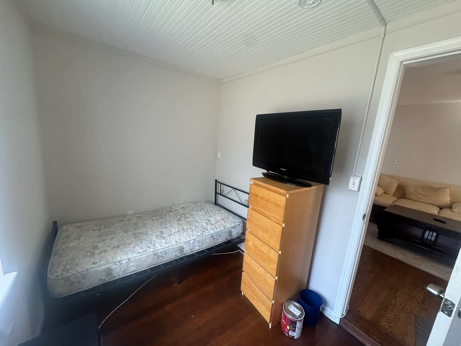 1 bed, $575 — Photo 1