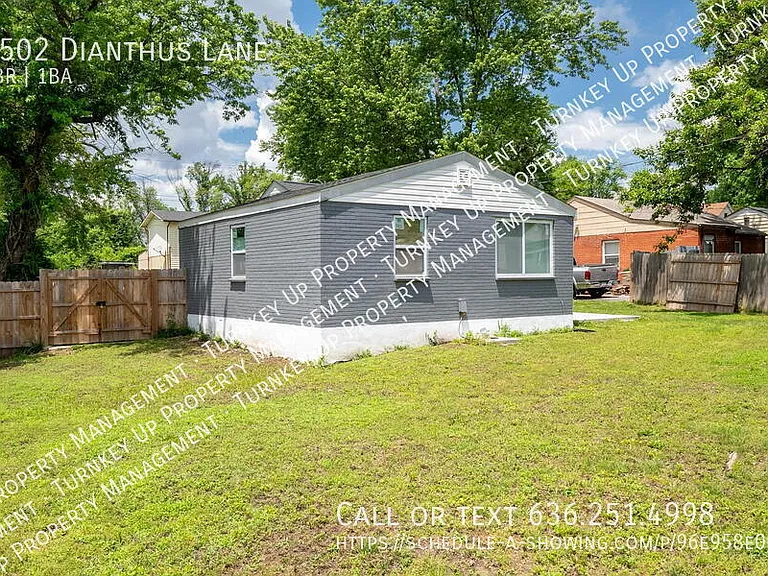 8502 Dianthus Ln — Photo 13