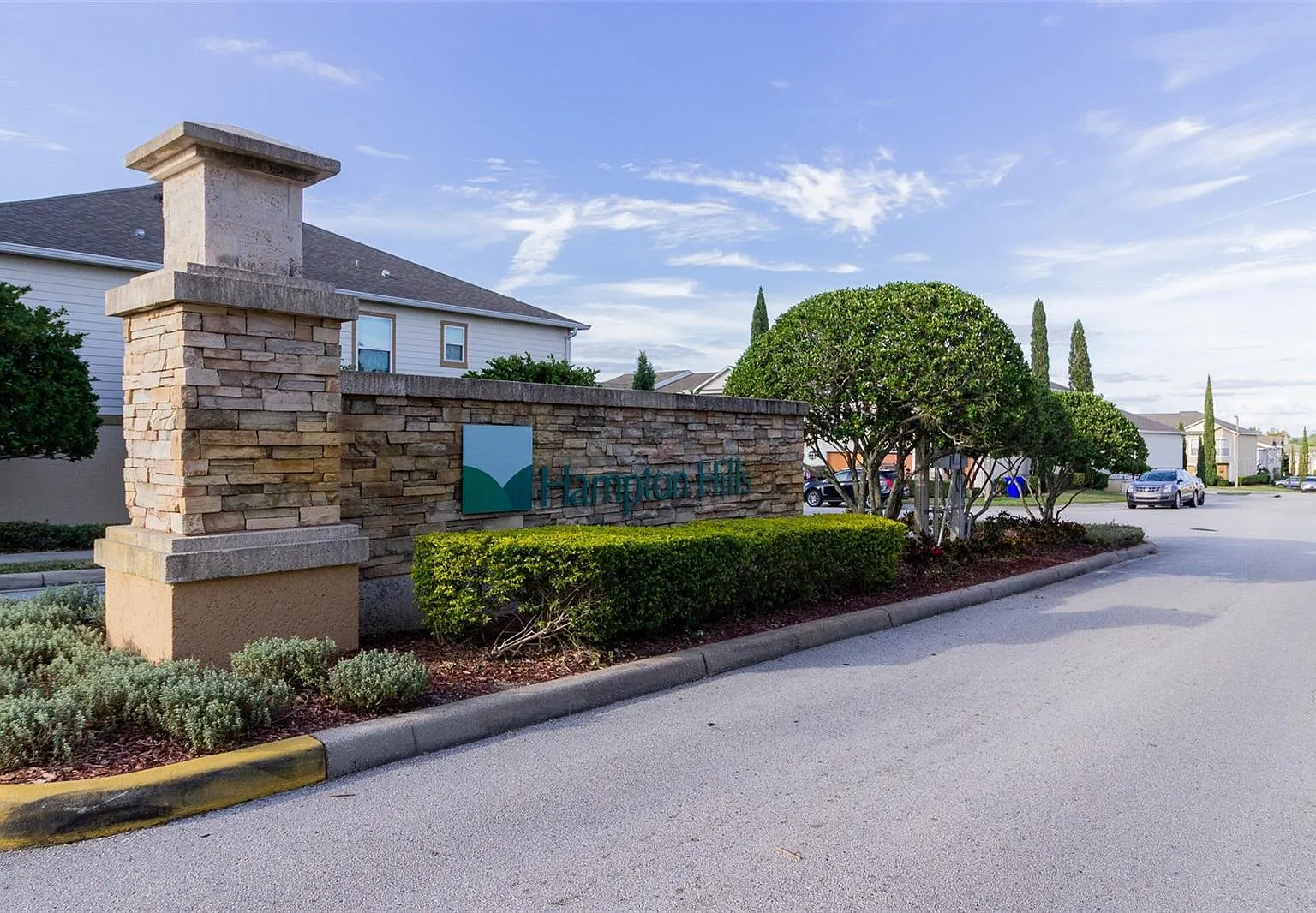 3 bed, 1771 sqft, $1,900 — Photo 1