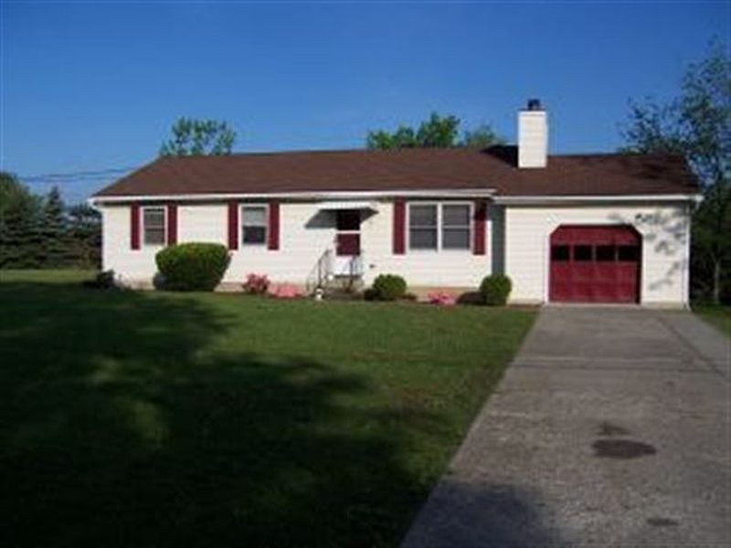 3rd image of 16 SKYVIEW Lane