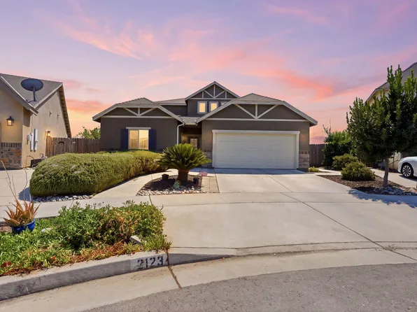 2123 W Hopkins Way, Hanford, CA 93230