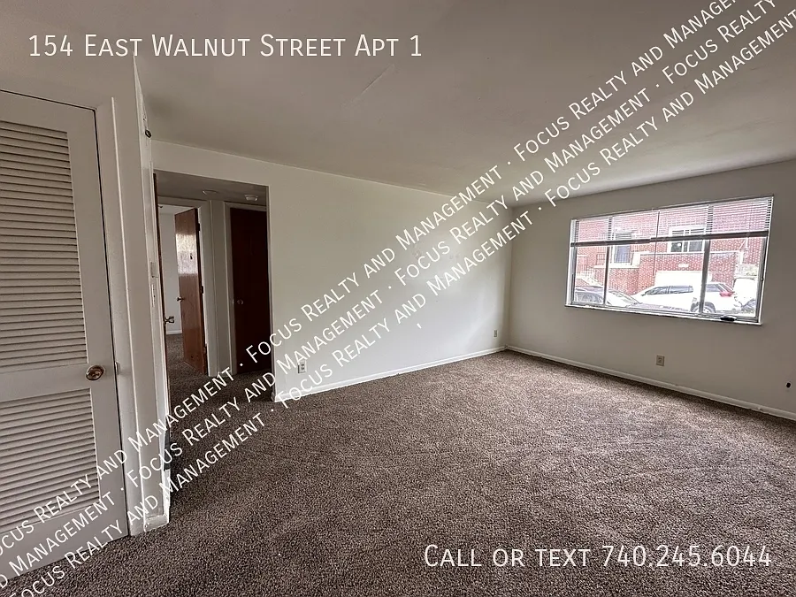 2 bed, 1.0 bath, $850 — Photo 2