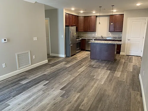 40 Ames Ave #202 Photo 1