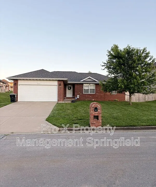 4444 E Farm Road Ln #157