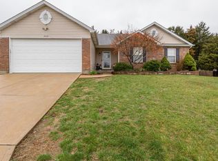 2312 Peterein Ct, Festus, MO 63028