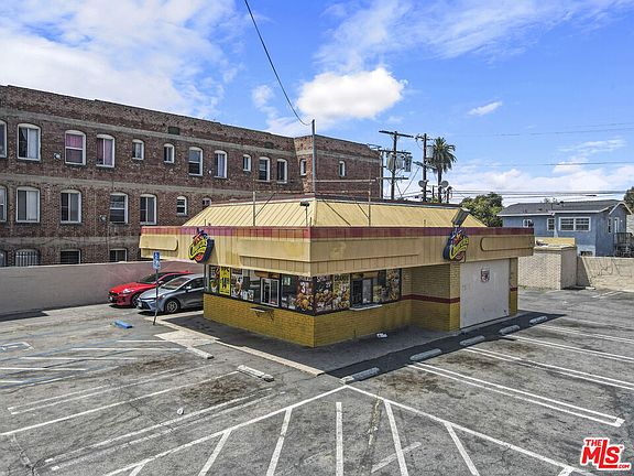 4th image of 257 E Vernon Ave