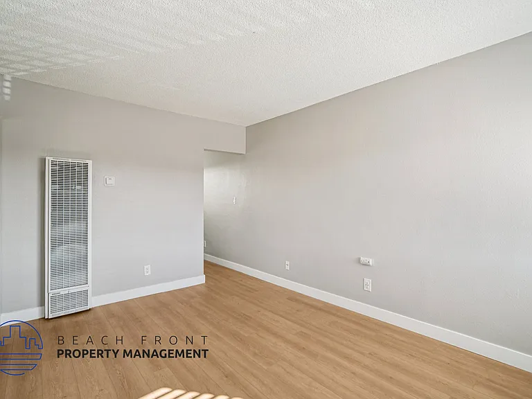 4640 W. Imperial — Photo 14