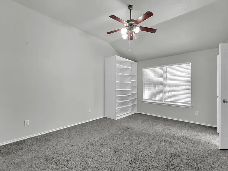 930 Timber Oaks Ln — Photo 12