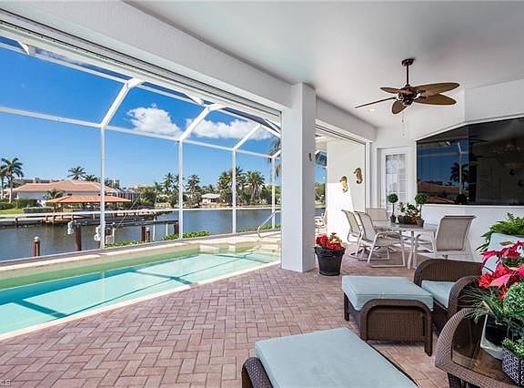 4th image of 190 Copperfield Ct