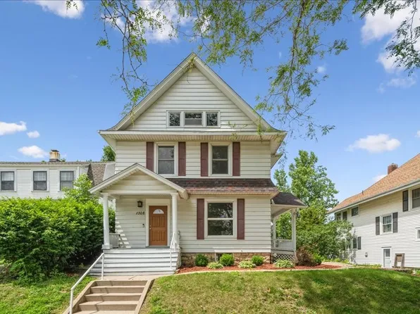 1308 A Ave NW, Cedar Rapids, IA 52405