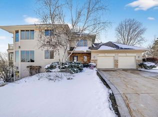 3800 Signature Dr, Middleton, WI 53562
