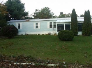 10 Winners Cir, Gloversville, NY 12078