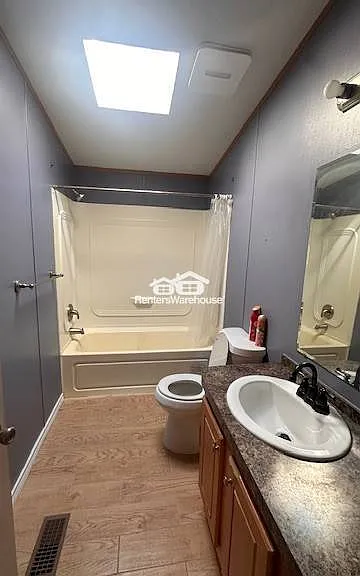 6425 Mirage Dr — Photo 8