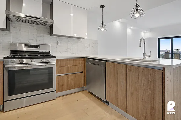 Rented by REZI | media 1