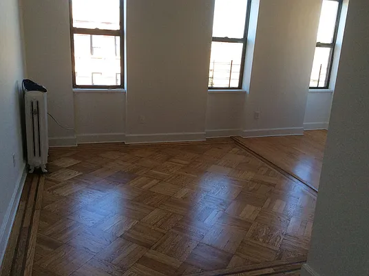 Rented by Peter Jacob, LREB | media 3