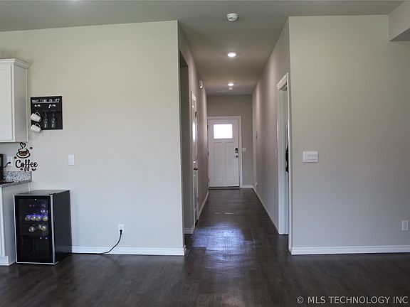 5th image of 7202 E 155th Pl S