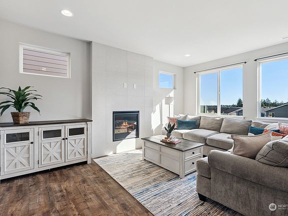 4th image of 5159 Sophie Street