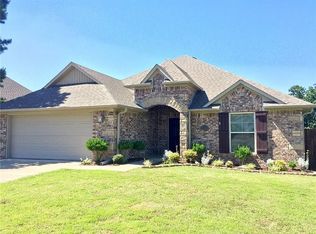 5601 Thomas Rd, Fort Smith, AR 72916