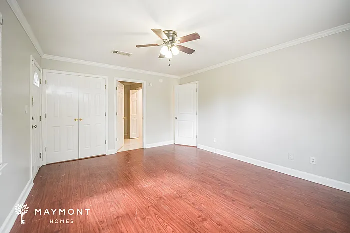 6197 Castlewood Dr — Photo 9