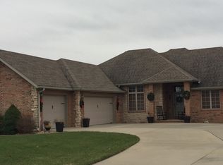 4410 E Sherwood St, Springfield, MO 65802