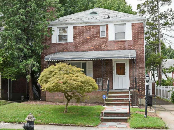 8020 190th Street image 1 of 4