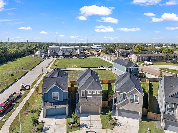 4th image of 410 Park Hill Ct