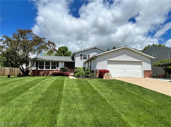 931 Smokerise Dr, Medina, OH 44256