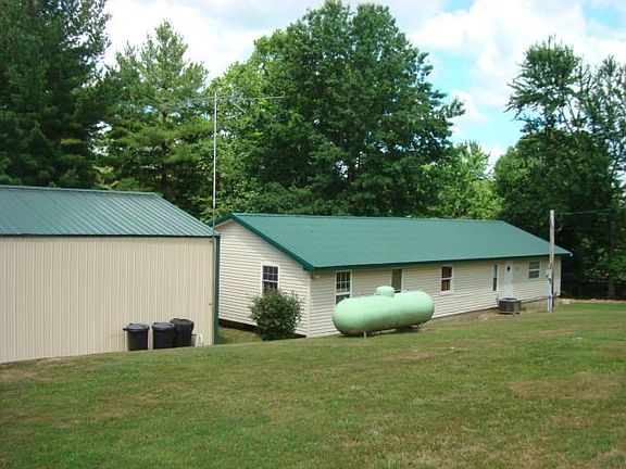 4th image of 7716 Blain Hwy