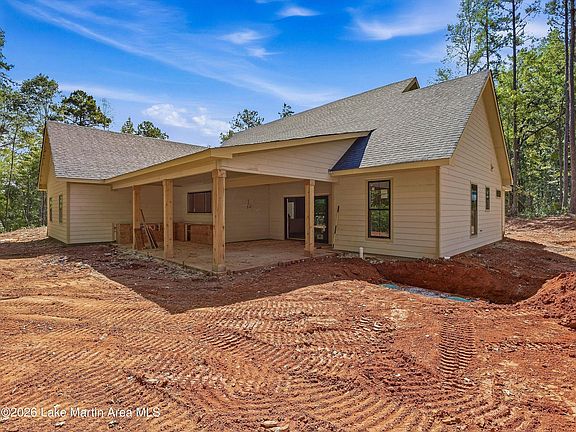 4th image of 377 Aberdeen Rd