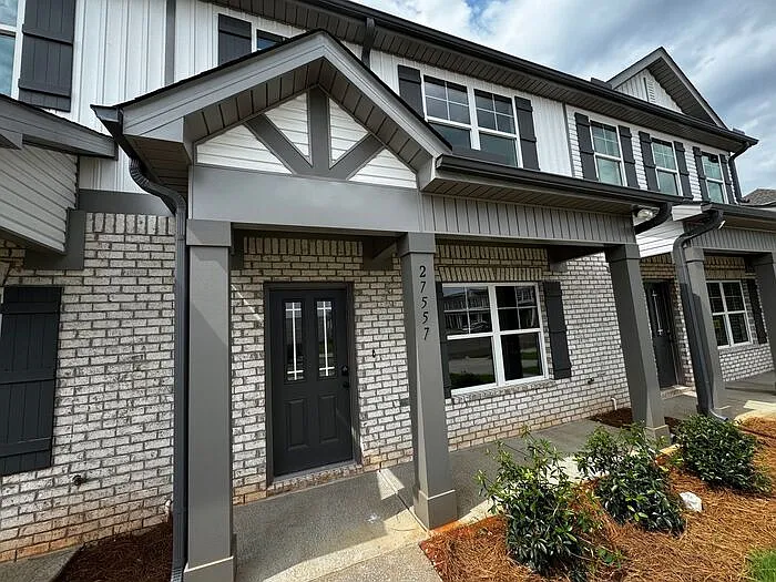 3 bed, 3.0 bath, 1446 sqft, $1,600 — Photo 1