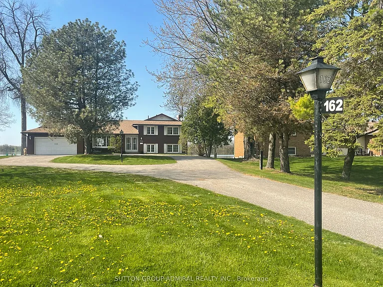 162 Bayshore Dr — Photo 3