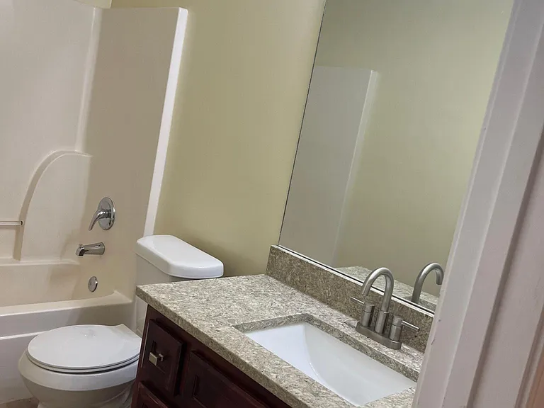 421 Bridgewater Way — Photo 14