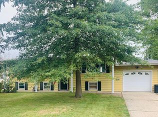 1421 Kenneth Dr, Rantoul, IL 61866