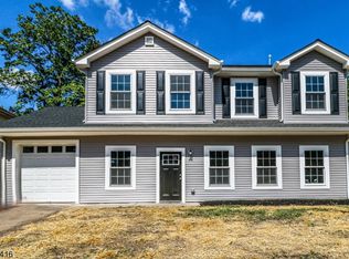 49 Markham Rd, Edison, NJ 08817