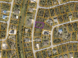 10 Hagerick Ln #10, North Pt, FL 34288