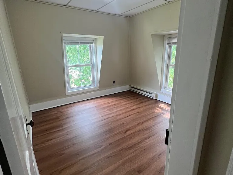 4710 Schley Ave #5 — Photo 3