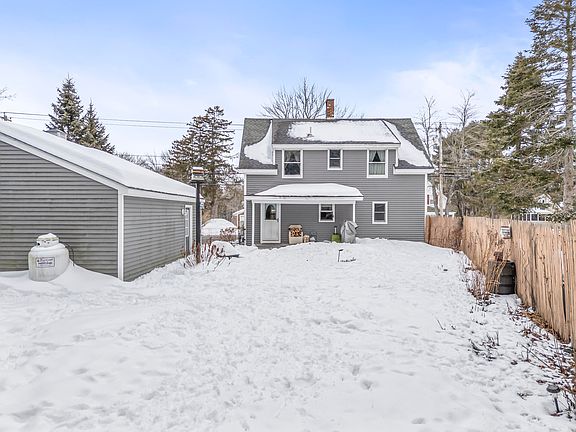 3rd image of 222 Black Point Road