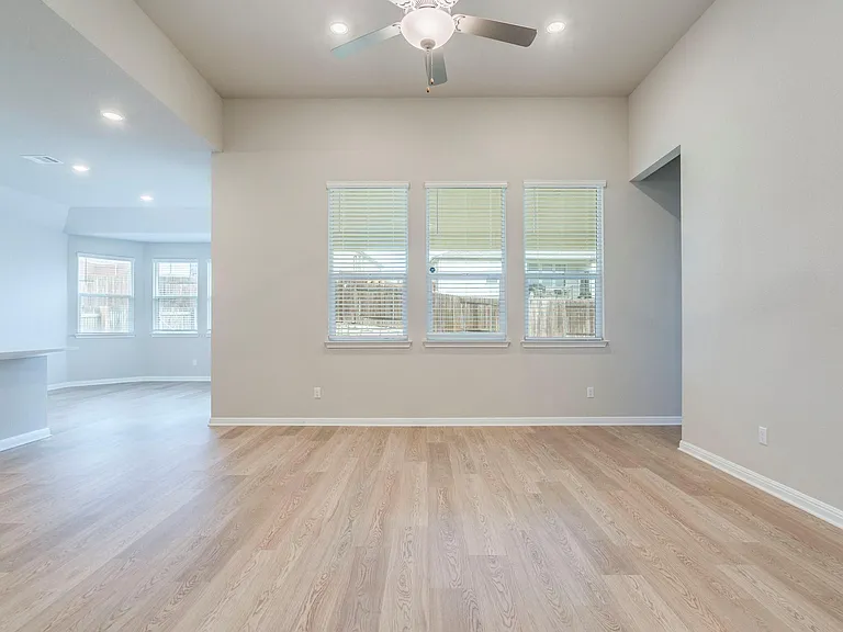 285 Cathedral Mountain Dr — Photo 4