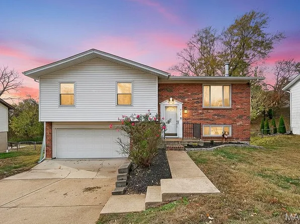 2767 Tiara Dr, Arnold, MO 63010