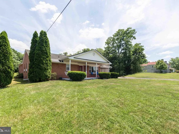 4462 Martinsburg Pike, Clear Brook, VA 22624