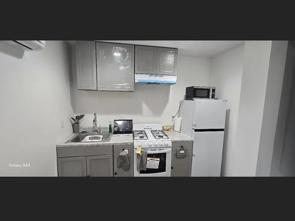 205 S Victoria Ave #B, San Jacinto, CA 92583