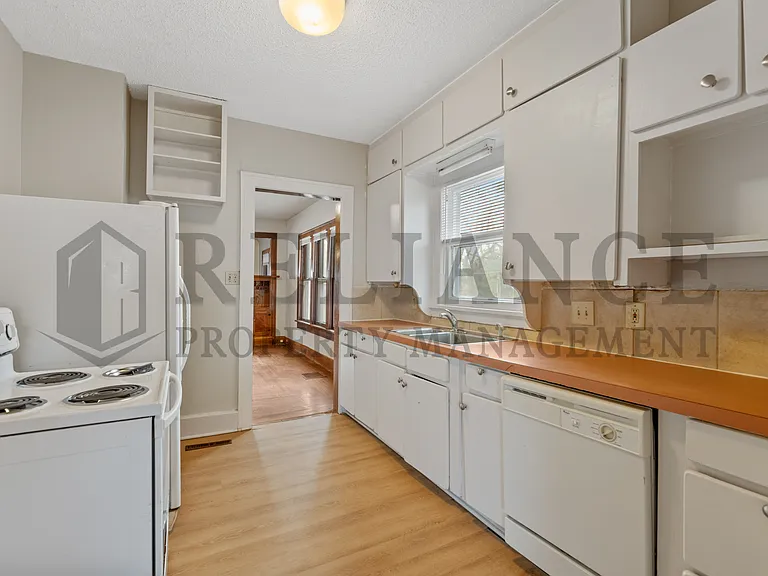 439 N Lorraine Ave — Photo 17