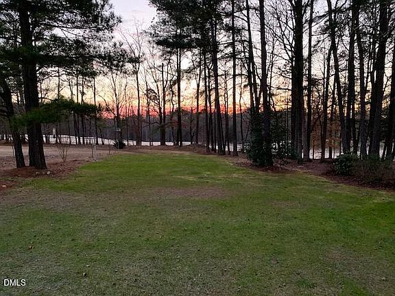 3rd image of 2921 Oak Bridge Dr