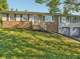 7828 Kiwanis Rd, Harrisburg, PA 17112