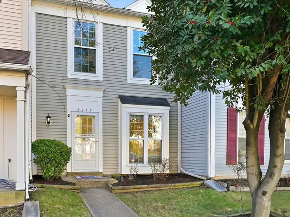 3715 Hampton Ct, Alexandria, VA 22306