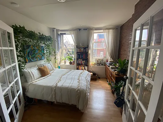 Rented by Mirador Real Estate | media 11