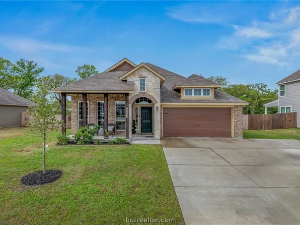 1426 Kingsgate Dr, Bryan, TX 77807