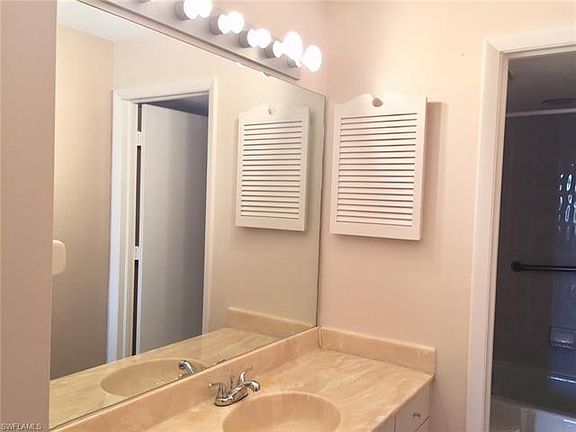 4th image of 750 W Elkcam Cir Unit 216